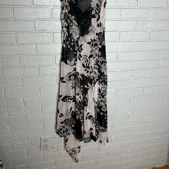 Vintage Sheer Asymmetrical Hem Black and White Beaded Midi Dress Size Medium - Picture 9 of 12